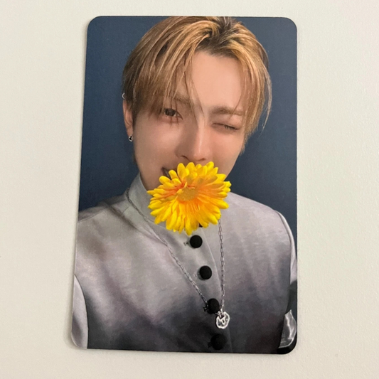 ATEEZ Hongjoong Photocard - Golden Hour Part. 4 (APPLE MUSIC POB)