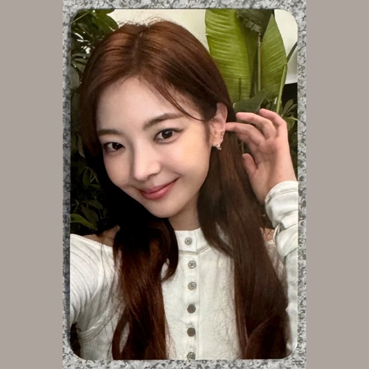 ITZY Lia Photocard - Gold (MusicKorea POB)
